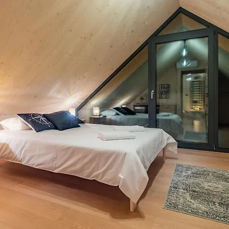 Muchatki Z Sauna * Przeginia Duchowna