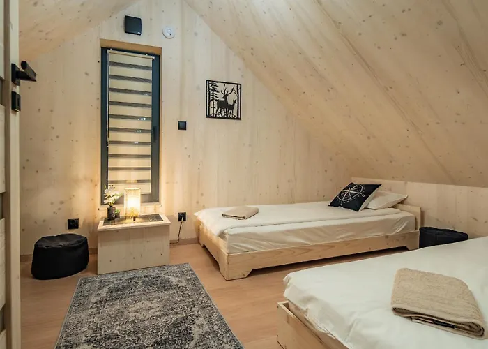 Muchatki Z Sauna * Przeginia Duchowna